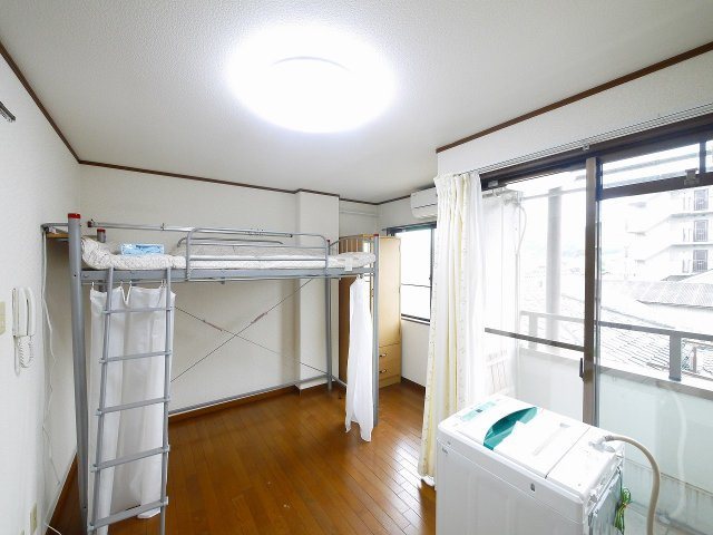 ディアコートYOSHIMURAの居間・リビング