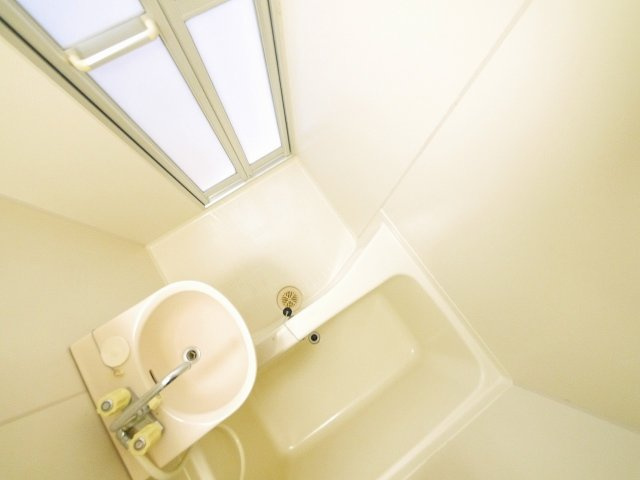 ディアコートYOSHIMURAの浴室