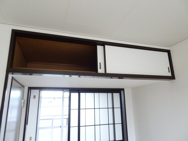 小林ハイツの収納