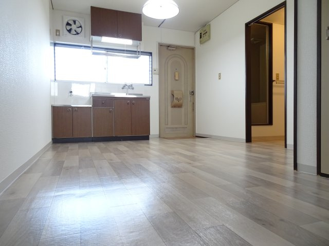 小林ハイツの内装