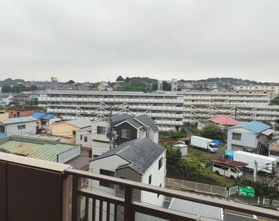  | 南向きで陽当たり眺望良好です。 