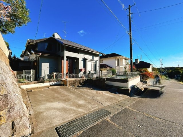 金山町南台 中古一戸建ての駐車場
