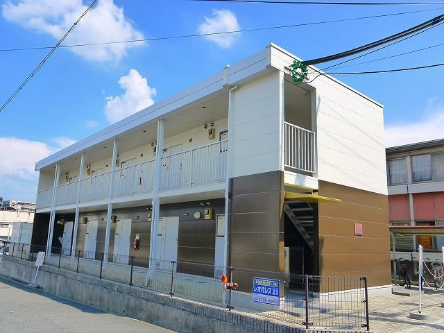 レオパレスシプレⅡの外観|おしゃれな外観です