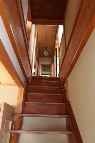 エンゼルフォレスト伊豆熱川の内装|階段