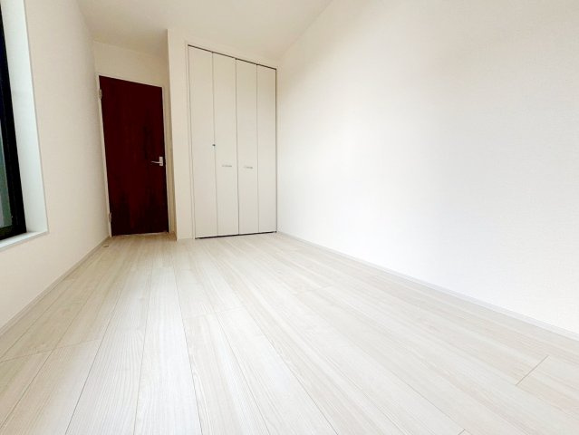 島田市旭3丁目／　新築戸建の洋室