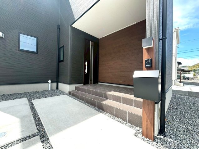 島田市旭3丁目／　新築戸建のエントランス