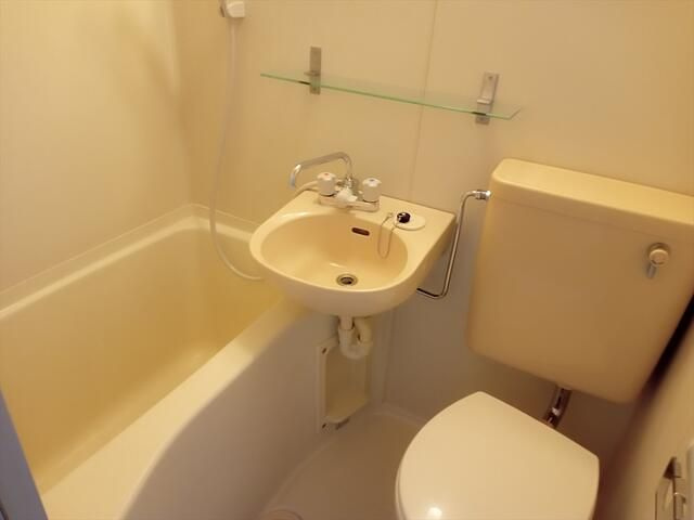 ドミシール江古田の浴室