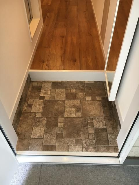 ドミシール江古田の玄関