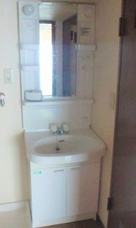 【独立洗面台】 | TKパークサイド白山 | 独立洗面台あり、毎朝おしゃれに忙しい女性の方におすすめです