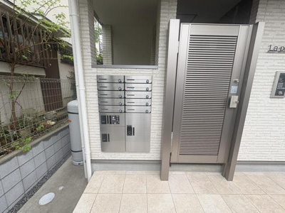 【エントランス】 | ラ・ポルテ高砂