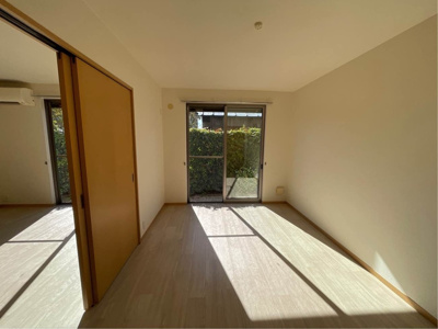 【居間・リビング】 | ヒラソールマルセイⅠⅡ | 過ごしやすい室内です