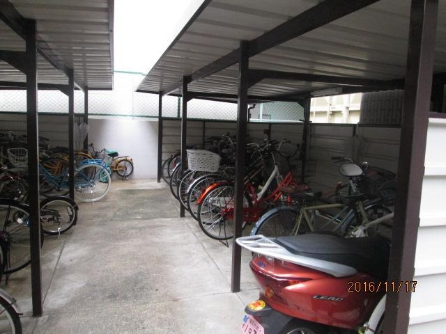 福岡市南区清水３丁目の賃貸マンションの駐車場|物件の画像16