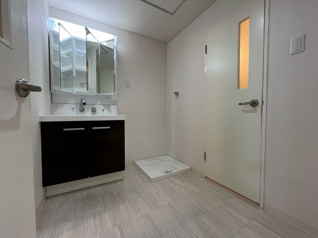 エギュー・ド・ブランシェの洗面所