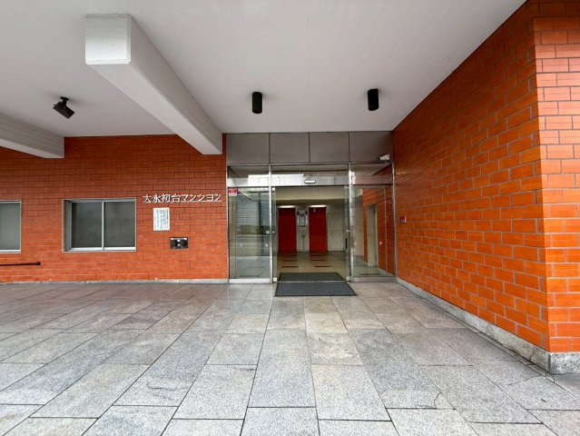 大永初台マンション　401のエントランス