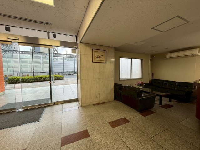 大永初台マンション　401のロビー