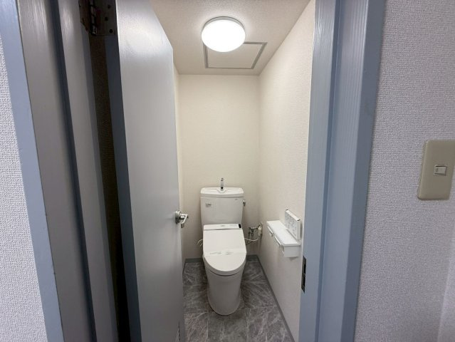 大永初台マンション　401のトイレ