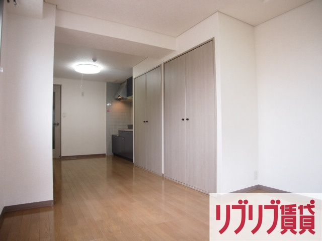 ルミナス千葉の居間・リビング