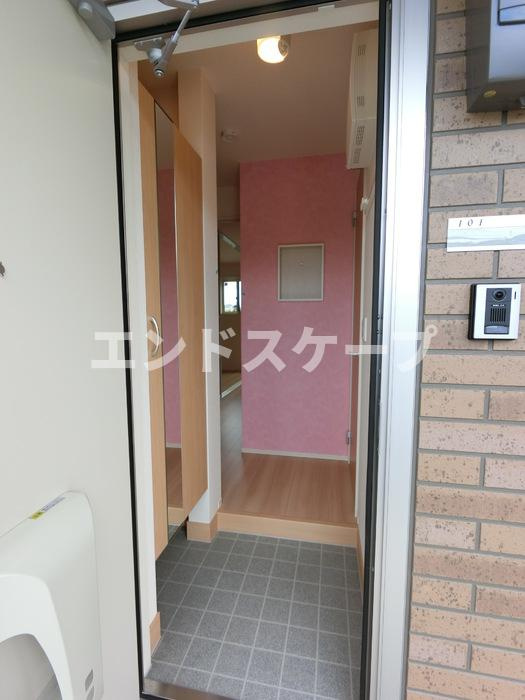 コ・クリエ　Ｂの玄関|高崎、前橋、伊勢崎エリアのお部屋探しはエンドスケープまで！お客様の理想お聞かせ下さい♪