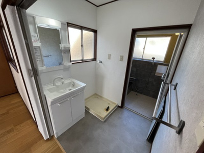 【独立洗面台】 | 柏原町北中M邸