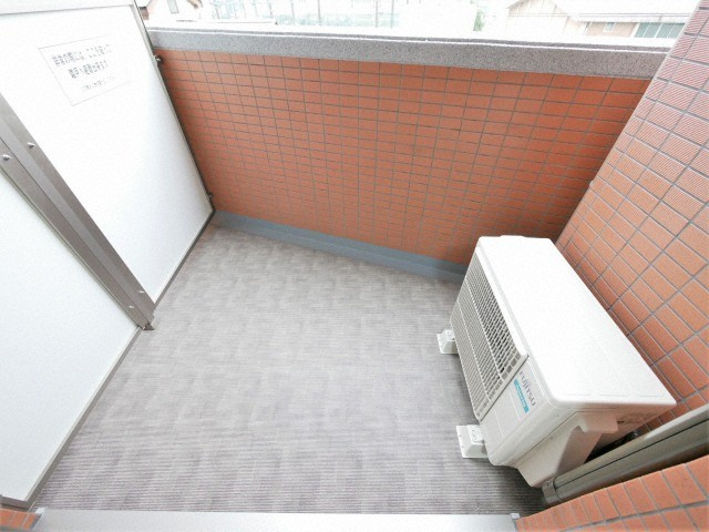 プレジオ十三のバルコニー