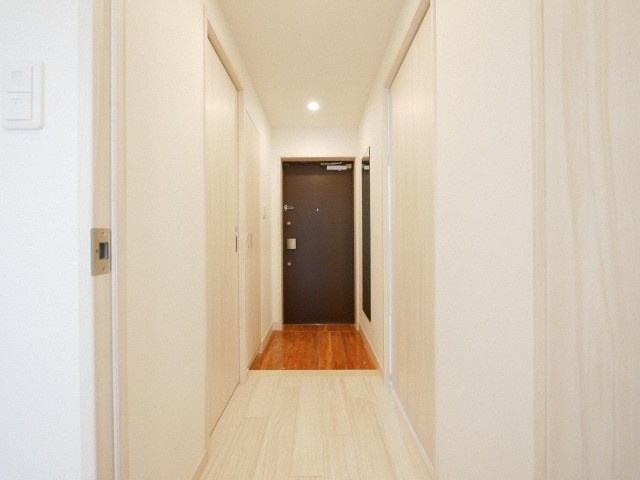 プレジオ十三の玄関