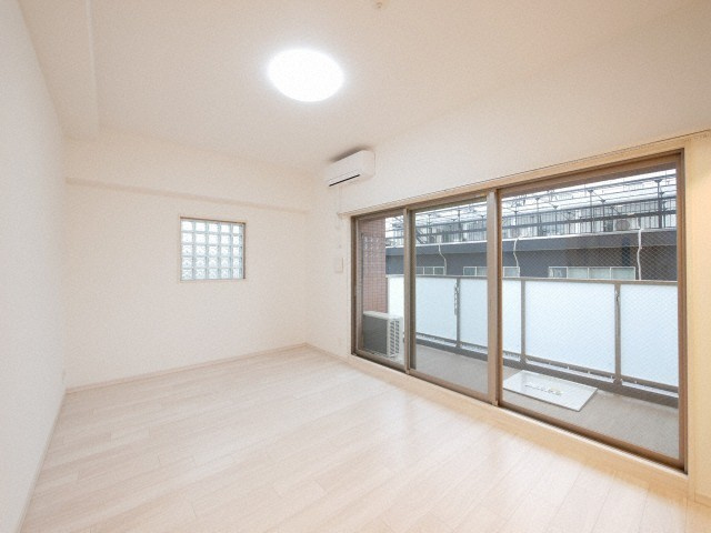 プレジオ十三の居間・リビング