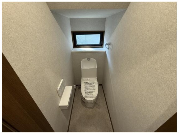 西条市大町1512-5　中古戸建のトイレ