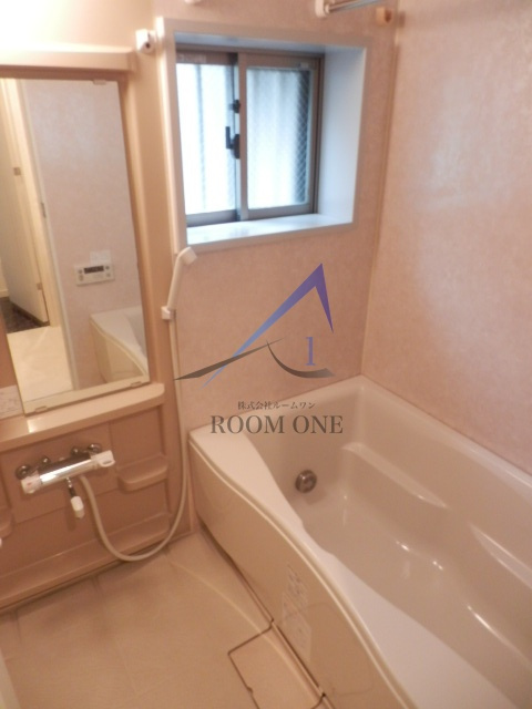 エスコートノヴェル白金高輪の浴室|お風呂です。