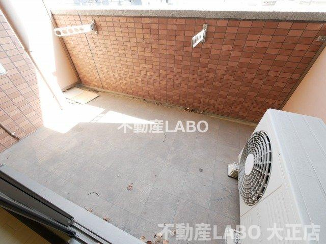 グランシス難波西のバルコニー