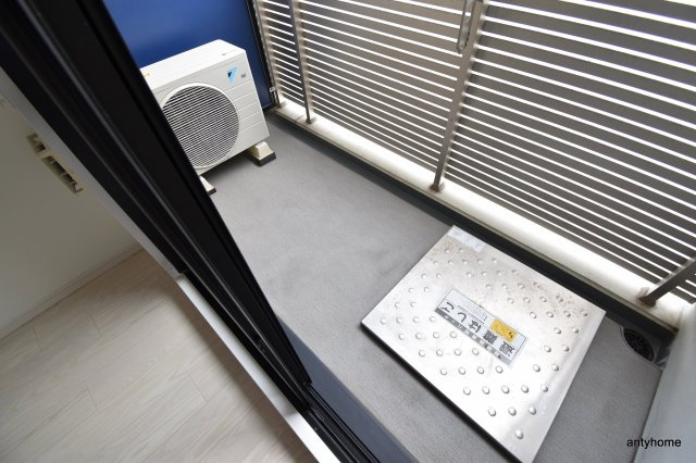 S-RESIDENCE江坂Alegria 仲介手数料無料のバルコニー