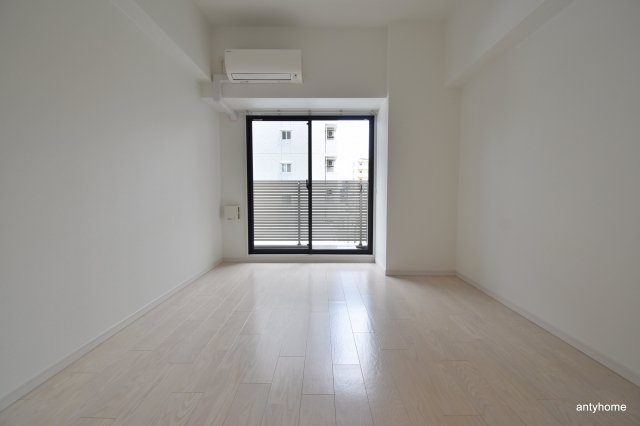 S-RESIDENCE江坂Alegria 仲介手数料無料の居間・リビング