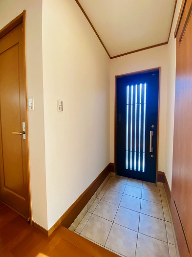 【仲介手数料無料／大府市】再生住宅　大府市大府町ウド　中古戸建の玄関