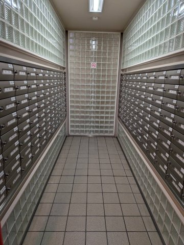 ラピタス31西宮のその他共用部分|郵便ポストです