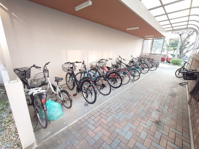 【駐輪場】 | ライフプラザ一枝・学園南弐番館（C-20）