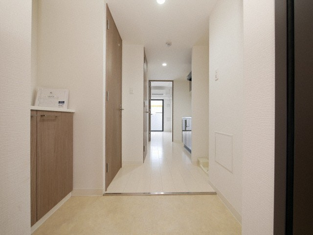 グランデュール鶴橋の玄関