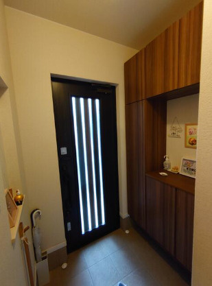 売中古戸建　静岡市駿河区下川原南の玄関