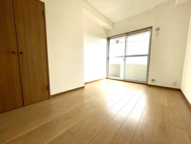 ◆２０２５年１０月リフォーム完了◆京阪本線『淀』駅徒歩４分◆収納豊富◆ディオ・フェルティ淀桂川の洋室|洋室