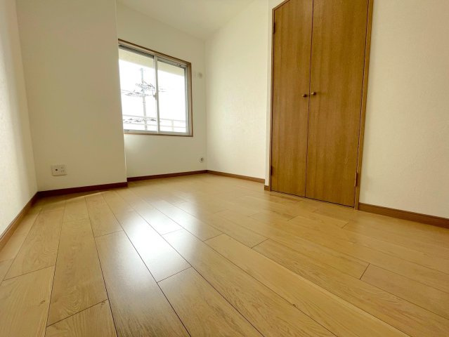 ◆２０２５年１０月リフォーム完了◆京阪本線『淀』駅徒歩４分◆収納豊富◆ディオ・フェルティ淀桂川の洋室|洋室