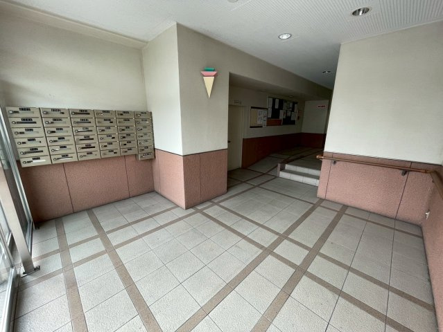 ◆２０２５年１０月リフォーム完了◆京阪本線『淀』駅徒歩４分◆収納豊富◆ディオ・フェルティ淀桂川のエントランス|エントランス