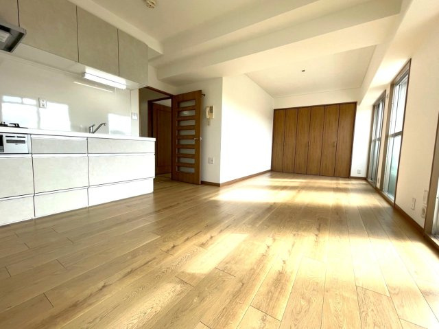 ◆２０２５年１０月リフォーム完了◆京阪本線『淀』駅徒歩４分◆収納豊富◆ディオ・フェルティ淀桂川の居間・リビング|リビング