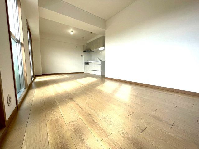 ◆２０２５年１０月リフォーム完了◆京阪本線『淀』駅徒歩４分◆収納豊富◆ディオ・フェルティ淀桂川の居間・リビング|リビング