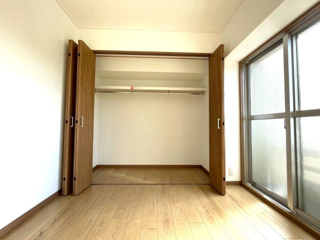 ◆２０２５年１０月リフォーム完了◆京阪本線『淀』駅徒歩４分◆収納豊富◆ディオ・フェルティ淀桂川の居間・リビング|リビング収納