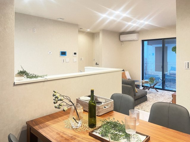 【居間・リビング】 | 浜田山１丁目～「西永福」駅１０分・新築戸建～