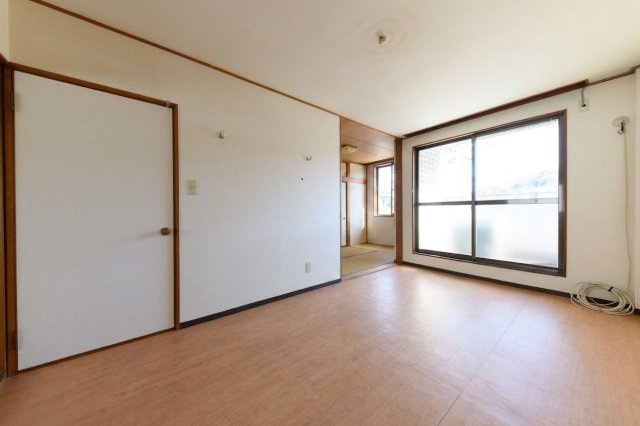 奈良市般若寺町  夏特売　店舗付テラスハウス♪の洋室|３階　住居エリア