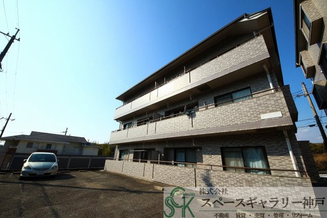ゲイナーズヒル　WESTの外観