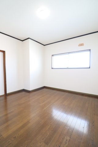 TRハイツの洋室