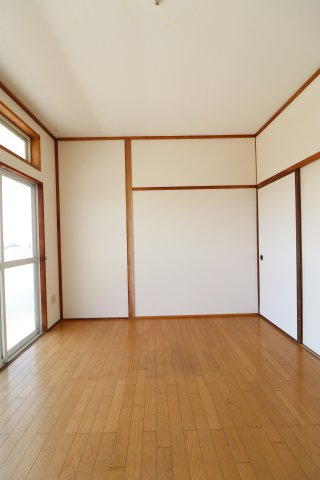 TRハイツの洋室