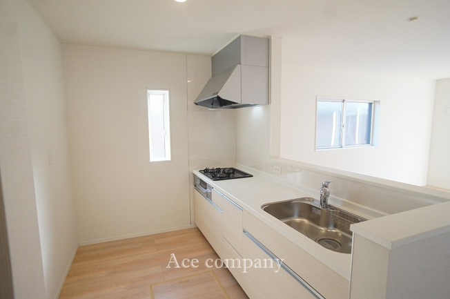 【キッチン】 | 東大阪市稲田本町1丁目　【5号棟/全5棟】 | キッチンスペースに床下収納付きです♪