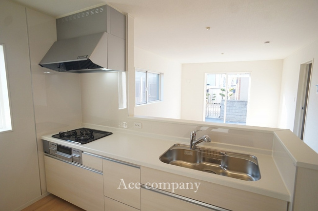 【キッチン】 | 東大阪市稲田本町1丁目　【5号棟/全5棟】 | 【システムキッチン☆3口ガスコンロ☆】