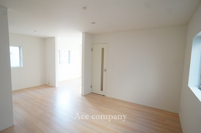 【居間・リビング】 | 東大阪市稲田本町1丁目　【4号棟/全5棟】 | 【LDK：ゆったり20.6帖！】